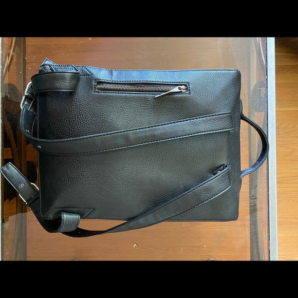 Matt and Nat Backpack - Picture 9 of 12